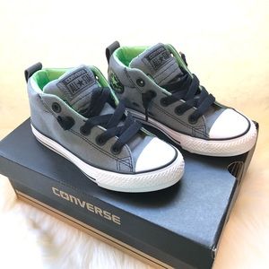 NWT Junior Chuck Taylor All Star Converse size 12